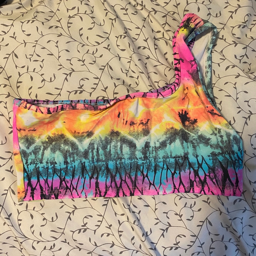 i heart raves one strap crop top